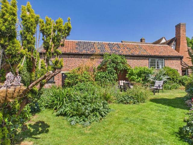 House for sale in Sudbury, Chelmondiston