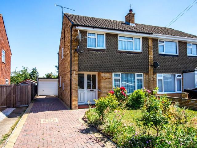 House for sale in Rushden