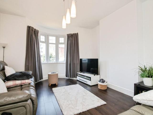 House for sale in Hall End, West Bromwich