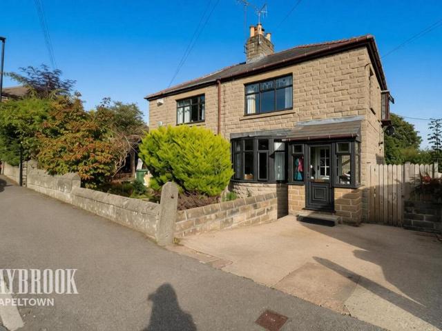 House for sale in Grenoside, Sheffield