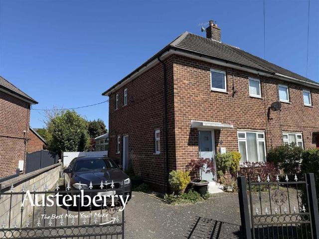 House for sale in Newstead, Longton