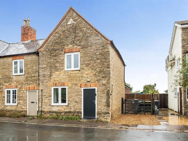 House for sale in Bedford