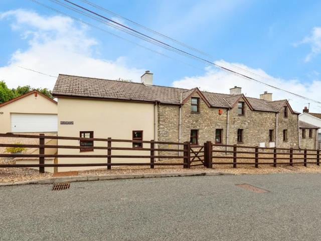 House for sale in Croesyceiliog, Wales