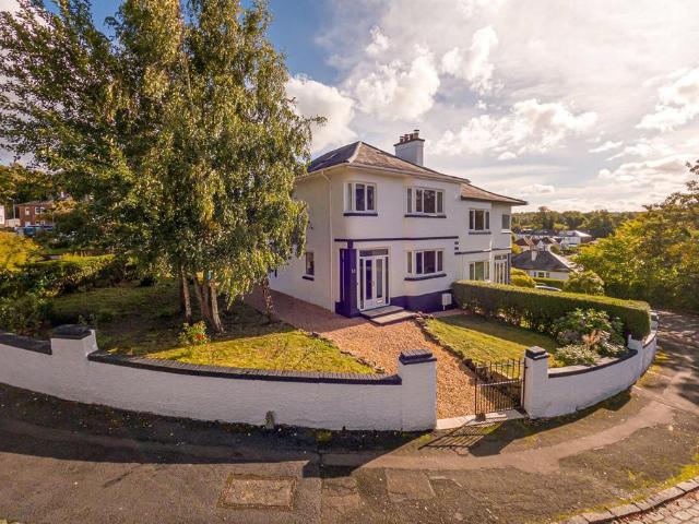 House for sale in Woodlands, Thornliebank