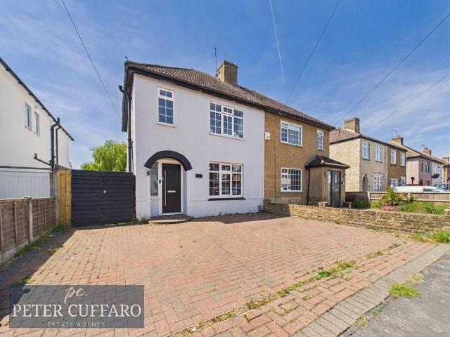 House for sale in Broxbourne, Hertfordshire