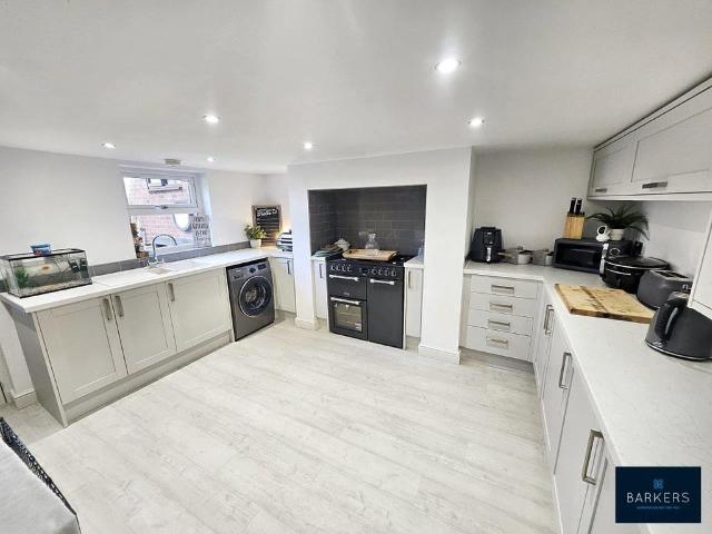 House for sale in Cleckheaton, West Yorkshire