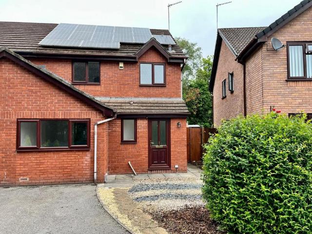 House for sale in Pyle, Wales
