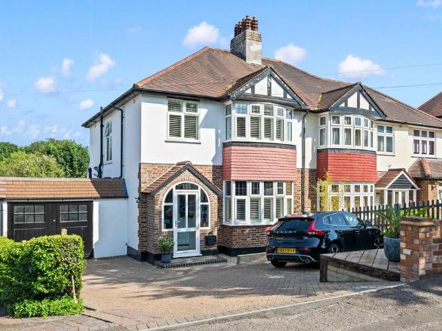 House for sale in Carshalton Beeches, Greater London