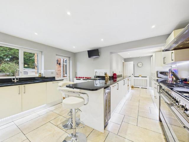 House for sale in Chepping Wycombe, Loudwater