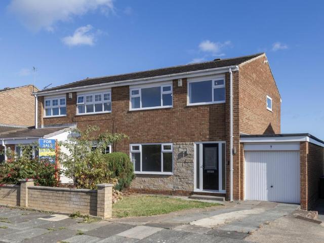 House for sale in Clavering, Hart Station