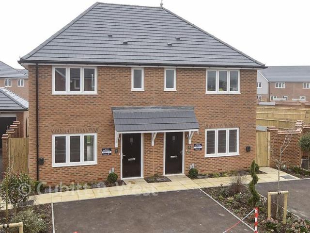 House for sale in Littlecote, West Sussex