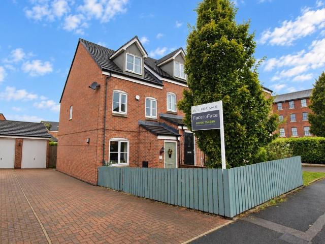 House for sale in Wardle, Rochdale