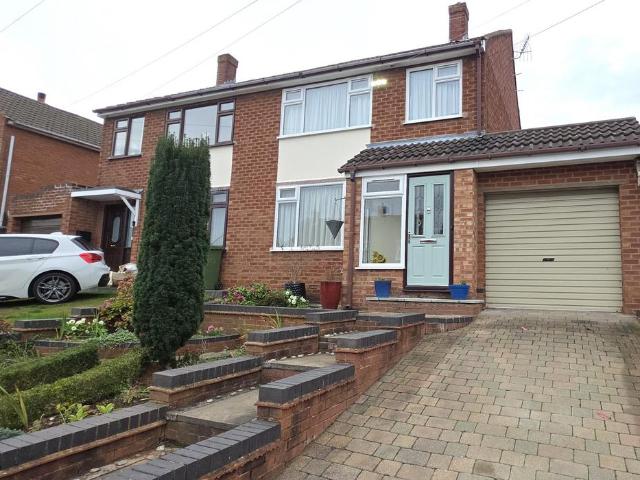 House for sale in Kettlebrook, Staffordshire