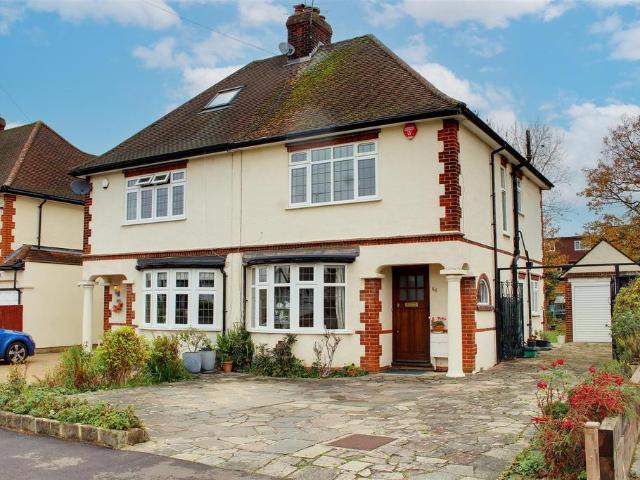 House for sale in The Royds, Potters Bar