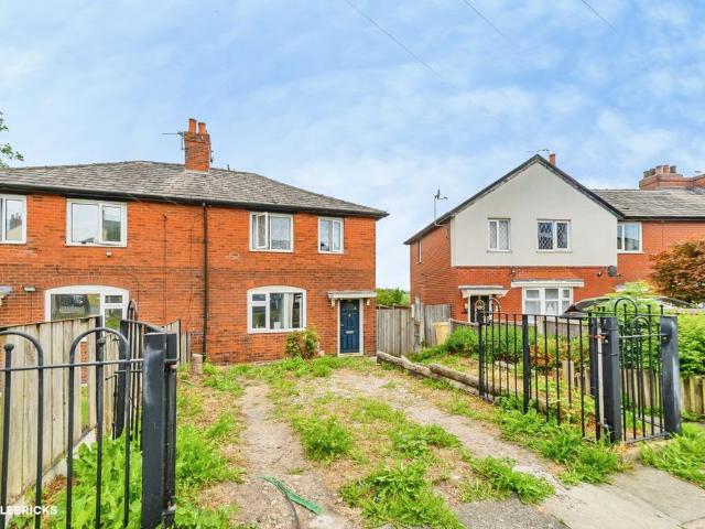 House for sale in Lee Bank, Greater Manchester