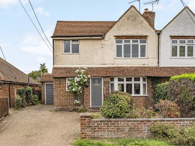 House for sale in Ash, Guildford