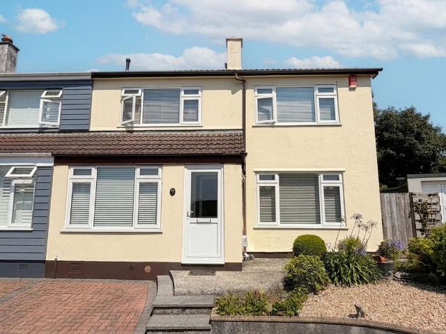 House for sale in Roseworthy, Cornwall