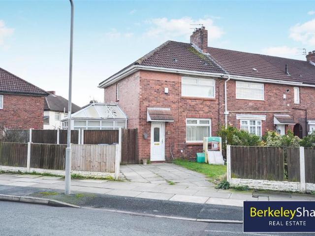 House for sale in Calderstones