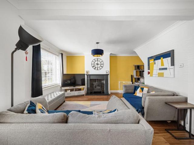 House for sale in Barnehurst, Greater London