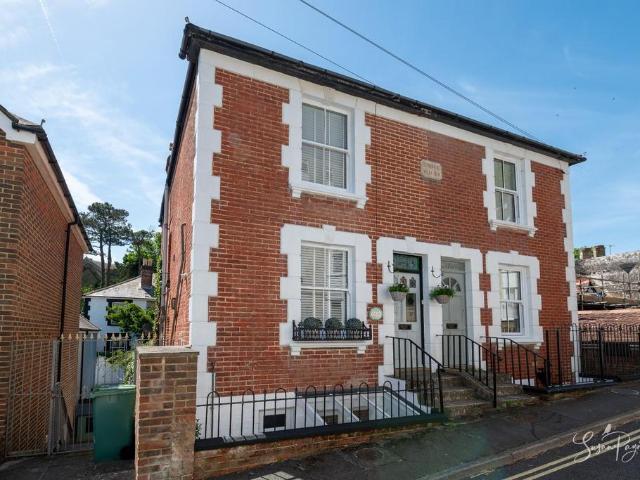 House for sale in Cowlease, Ventnor