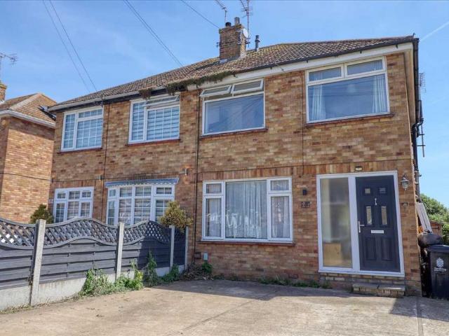 House for sale in Dale Hill, Essex