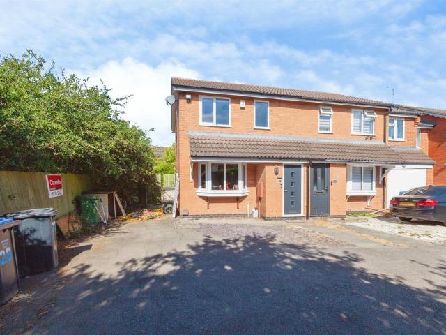 House for sale in Stanford On Avon, Leicestershire