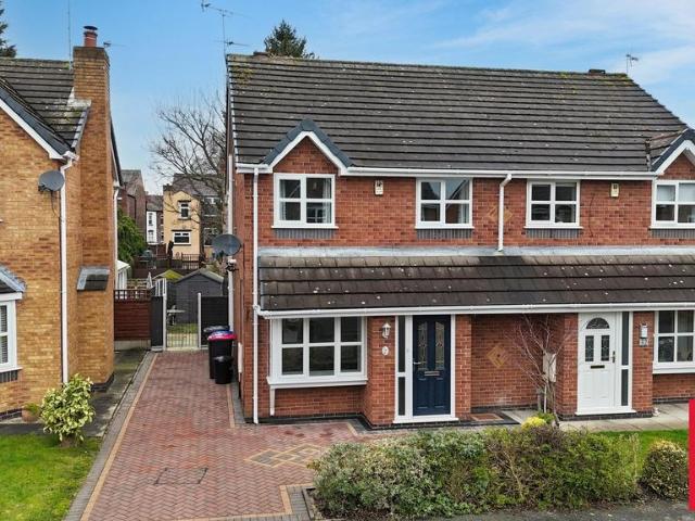 House for sale in Higher Irlam, Salford