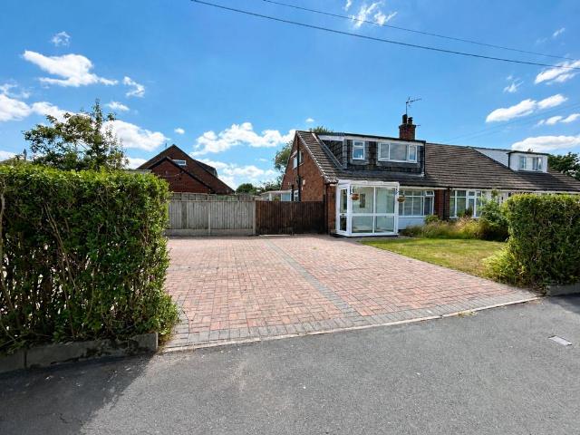 House for sale in Brereton Green