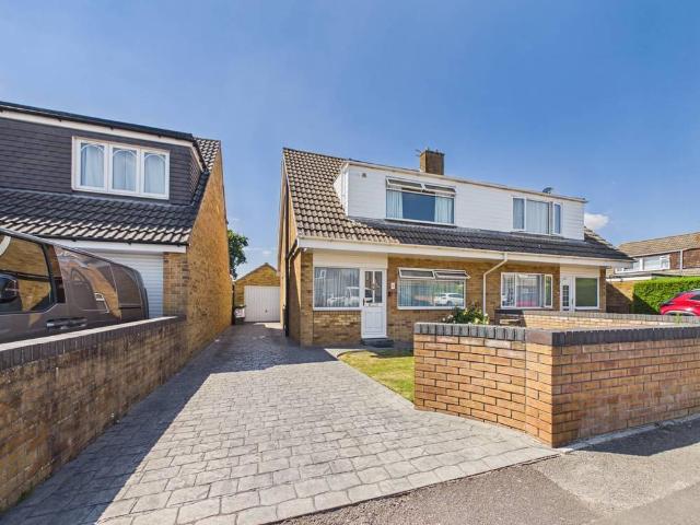 House for sale in Stoke Lodge and The Common, Patchway