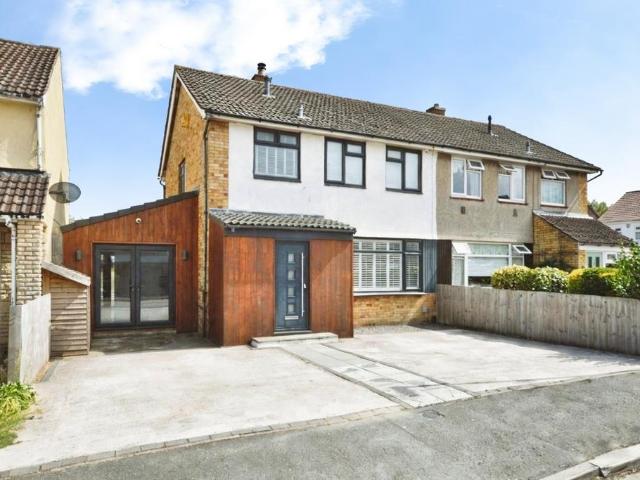 House for sale in Feckenham, City Of Bristol