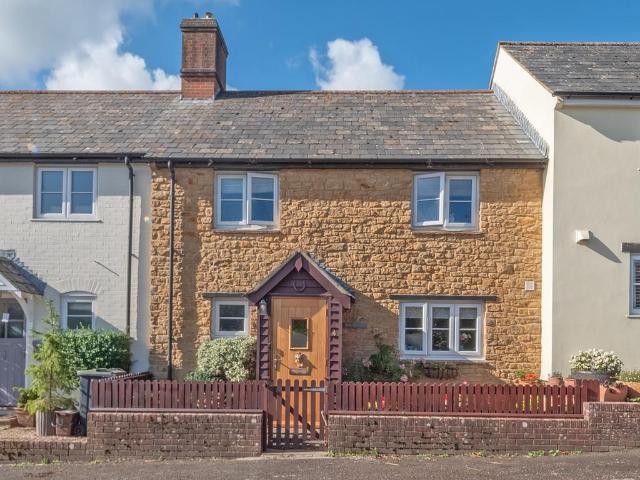 House for sale in Cattistock