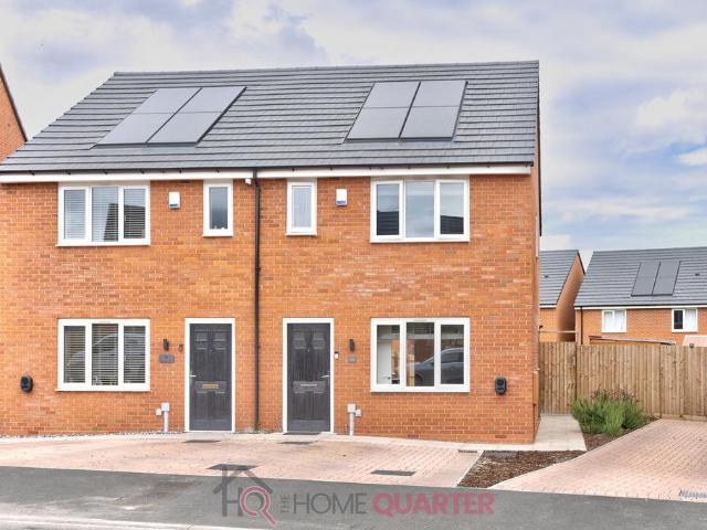 House for sale in Kingswinford, West Midlands