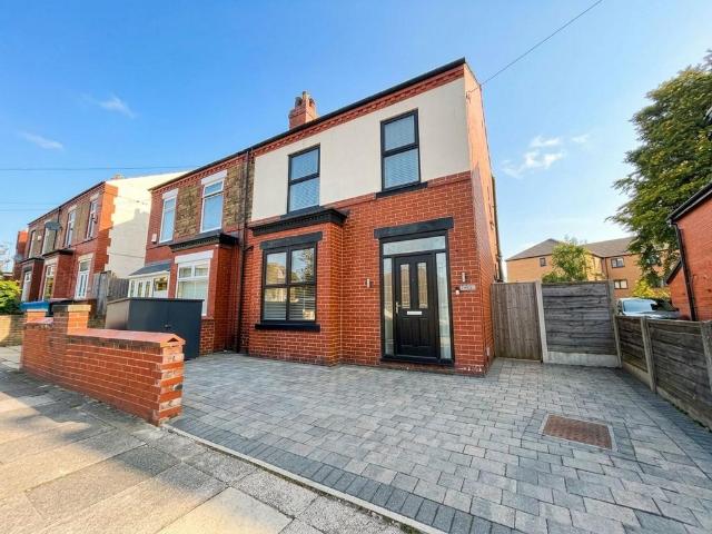 House for sale in Pendlebury, Salford