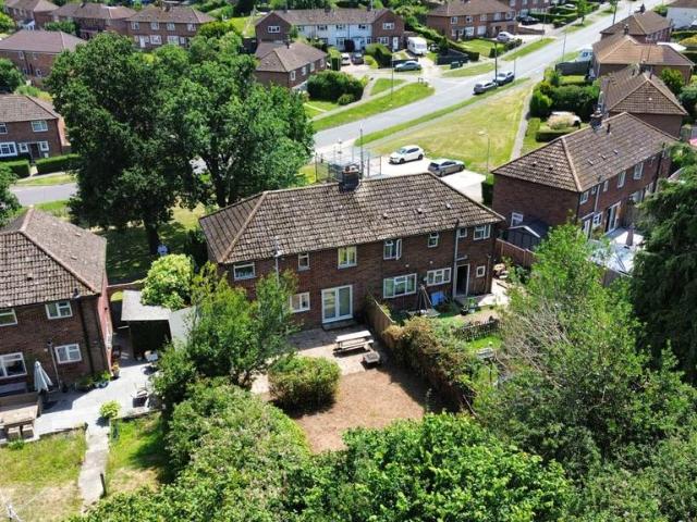 House for sale in Wash Common, Enborne