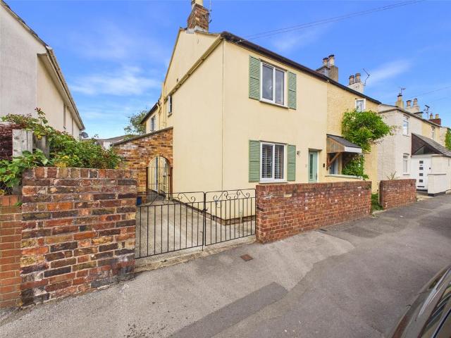 House for sale in Alstone, Golden Valley