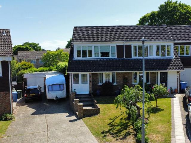 House for sale in Hanworth, Bracknell