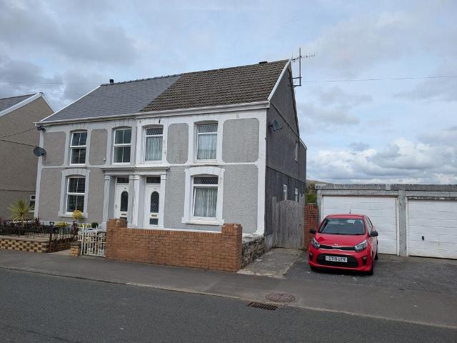 House for sale in Cwmllynfell