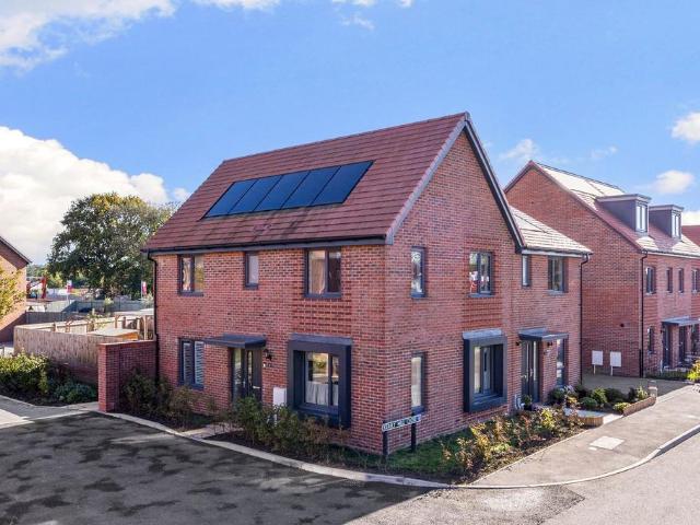 House for sale in Roebuck Park, Wealden