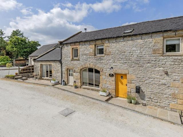 House for sale in Froggatt, East Midlands