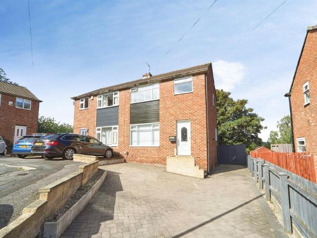 House for sale in Horsforth Vale, Farsley