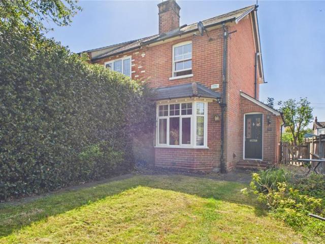 House for sale in Horsell, Woking