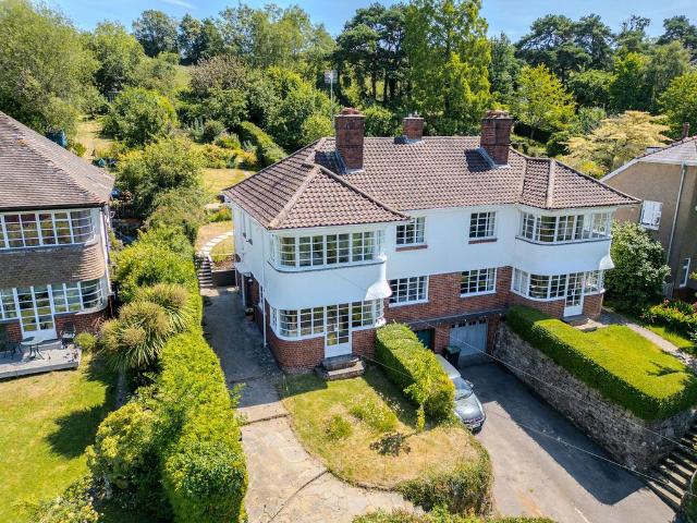House for sale in Llanbadoc, Wales