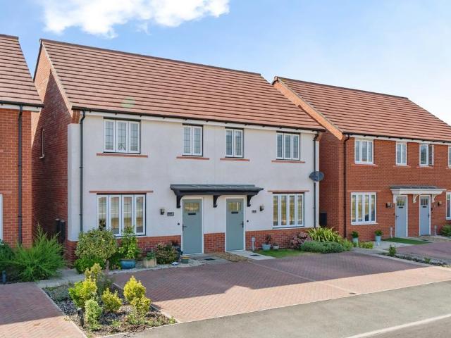 House for sale in Manor Park, Runcorn