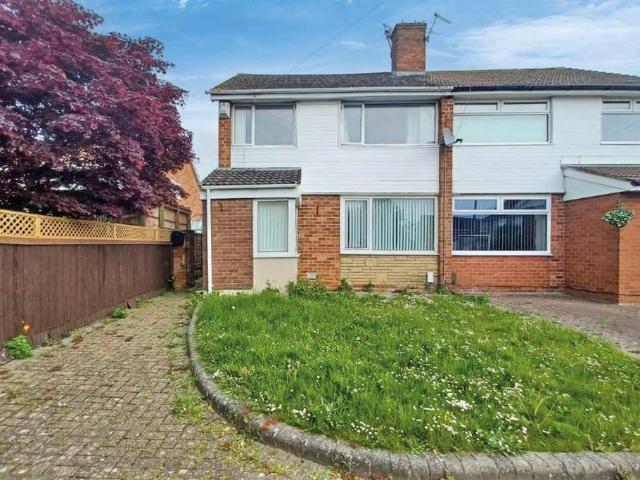 House for sale in Rossmore, Cheshire