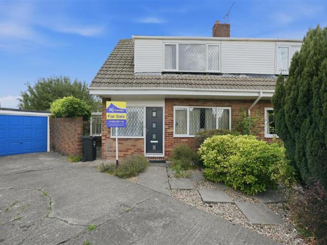 House for sale in Stoke Lodge and The Common, Patchway