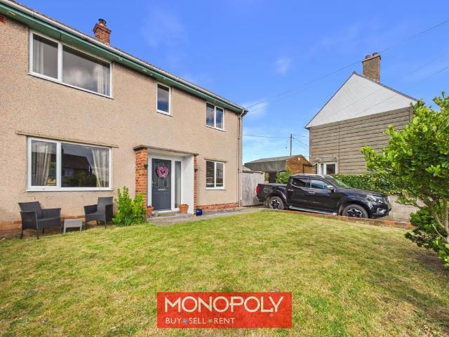 House for sale in Llangynhafal, Gellifor