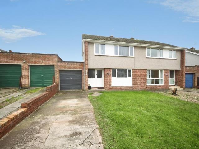 House for sale in Pyrland, Rumwell