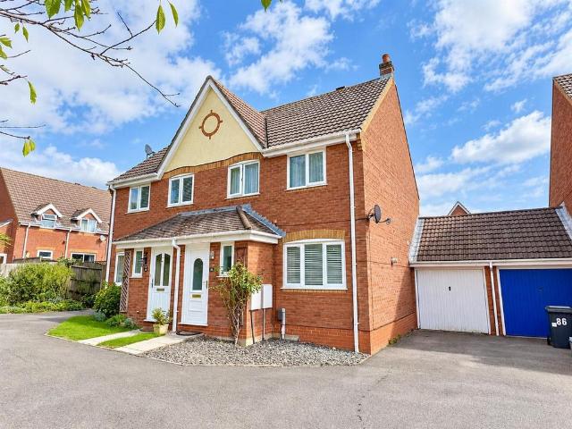 House for sale in Whiteley, Winchester