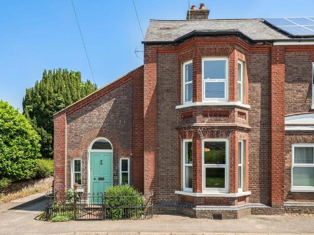 House for sale in Edlesborough, Buckinghamshire