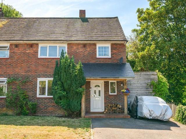 House for sale in Barton Stacey, Hampshire